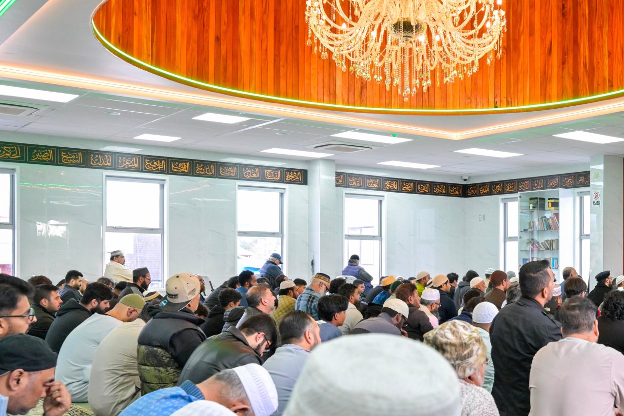 Secretary-General of the Muslim World League Inaugurates Al Rahman Masjid in New Zealand and Delivers Its First Friday Sermon