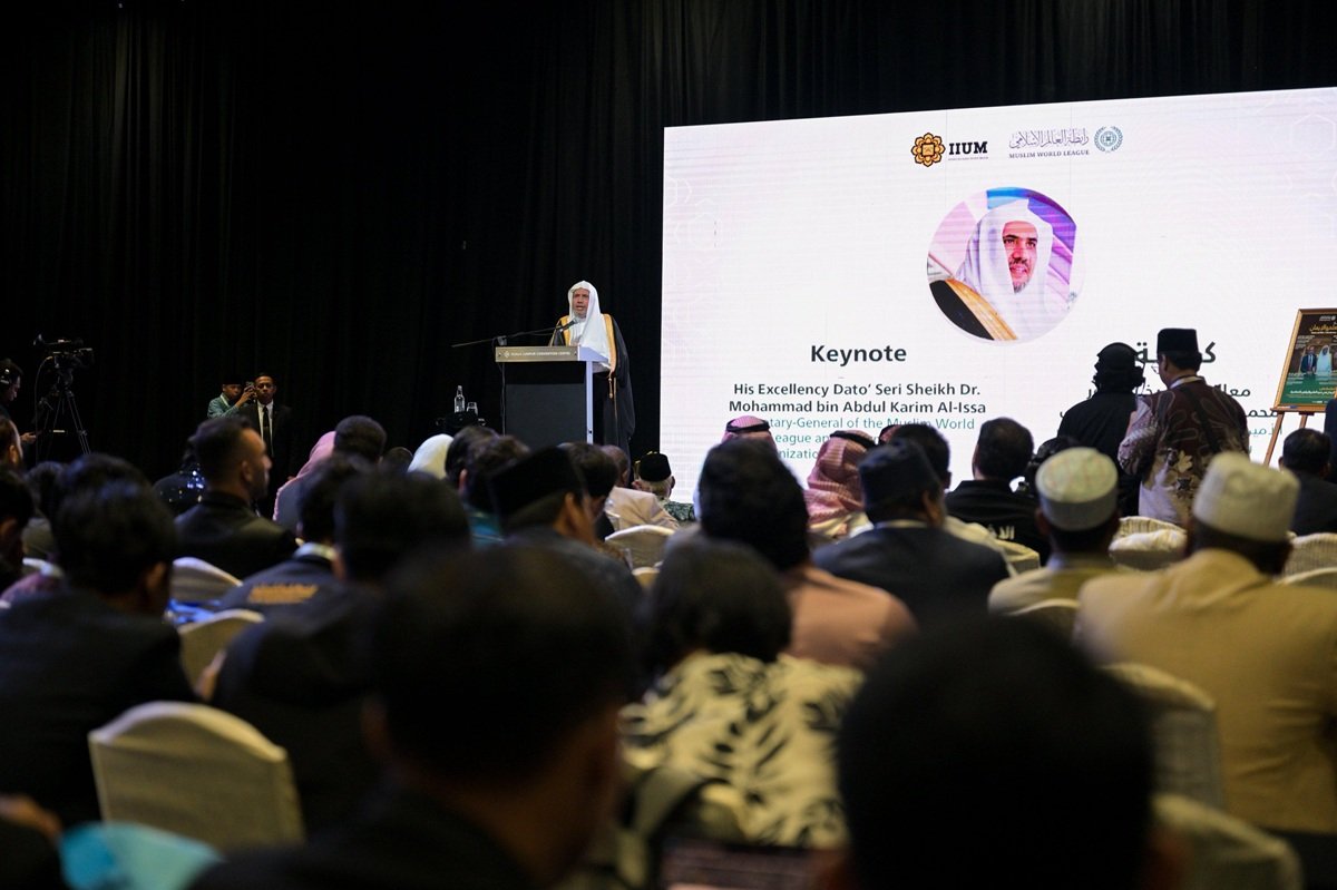 Secretary-General of the Muslim World League Opens the “Faith in Light of Science and Contemporary Evidence” Conference in Malaysia