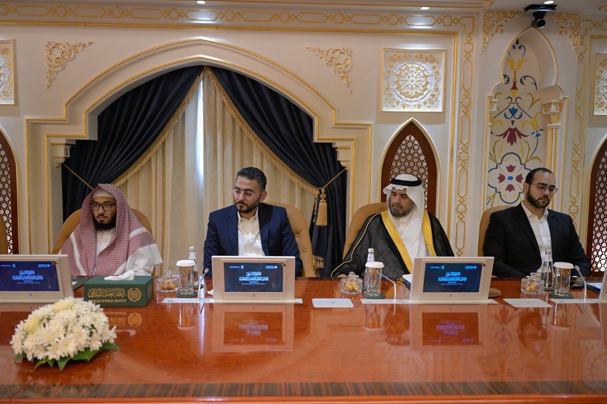 This afternoon, at the headquarters of the Muslim World League (MWL) in Makkah, H.E. Sheikh Dr. Mohammed Alissa, Secretary-General of the MWL and Chairman of the Organization of Muslim Scholars, launched a set of pioneering Qur’anic initiatives, which included