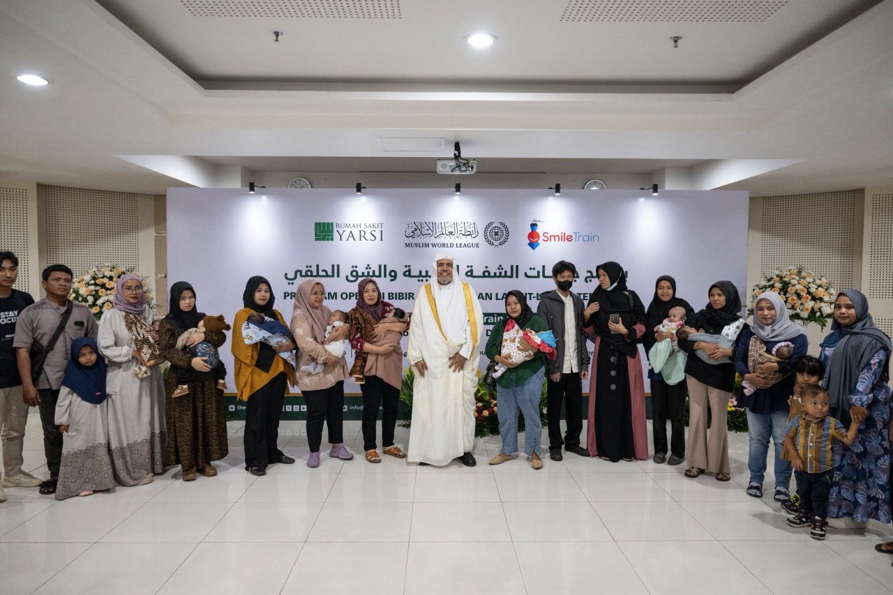 Yang Mulia Syekh Dr. Mohammed Al-Issa, meninjau sejumlah program kesehatan LMD di beberapa rumah sakit di Indonesia