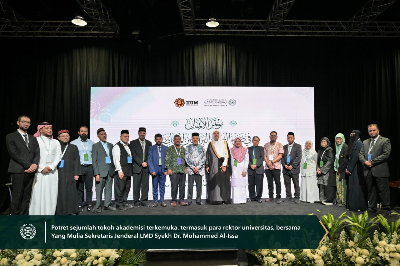 Yang Mulia Sekretaris Jenderal LMD sekaligus Ketua Organisasi Ulama Muslim, Syekh Dr. Mohammed Alissa  , membuka secara resmi rangkaian Konferensi Internasional: "Iman dalam Perspektif Sains dan Bukti-Bukti Kontemporer"
