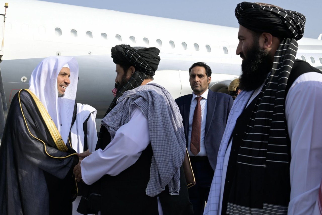 H.E. Sheikh Dr. Mohammed Al-issa , Secretary-General of the Muslim World League (MWL) and Chairman of the Organization of Muslim Scholars, arrived in Kabul, the capital of Afghanistan, on an official visit during which he will meet with senior government leaders and scholars.
