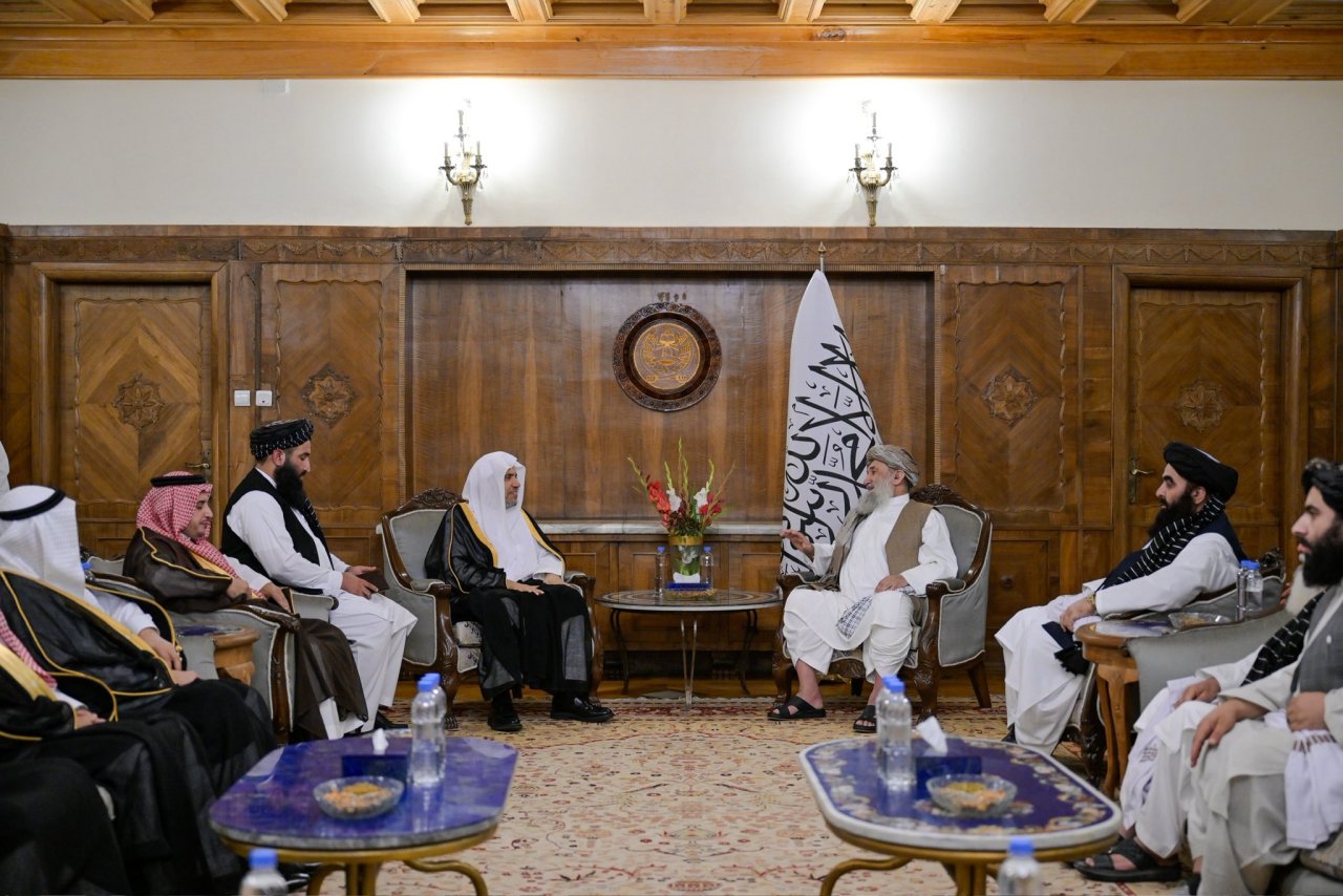 On the occasion of a grand official reception, Mullah Mohammad Hasan Akhund, Prime Minister of Afghanistan, received H.E. Sheikh Dr. Mohammed Alissa, Secretary-General of the Muslim World League (MWL) and Chairman of the Organization of Muslim Scholars
