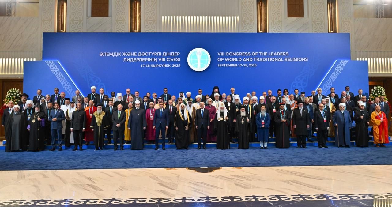 As the Guest of Honor at the Eighth Congress of Leaders of World and Traditional Religions, H.E. Dr. Al-Issa joined H.E. the President of Kazakhstan in attending the opening session of the summit at the Palace of Independence.