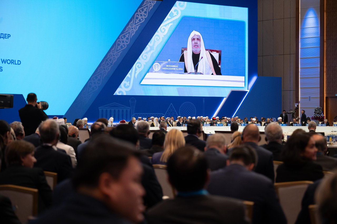 As the Guest of Honor at the Eighth Congress of Leaders of World and Traditional Religions, H.E. Dr. Al-Issa joined H.E. the President of Kazakhstan in attending the opening session of the summit at the Palace of Independence.