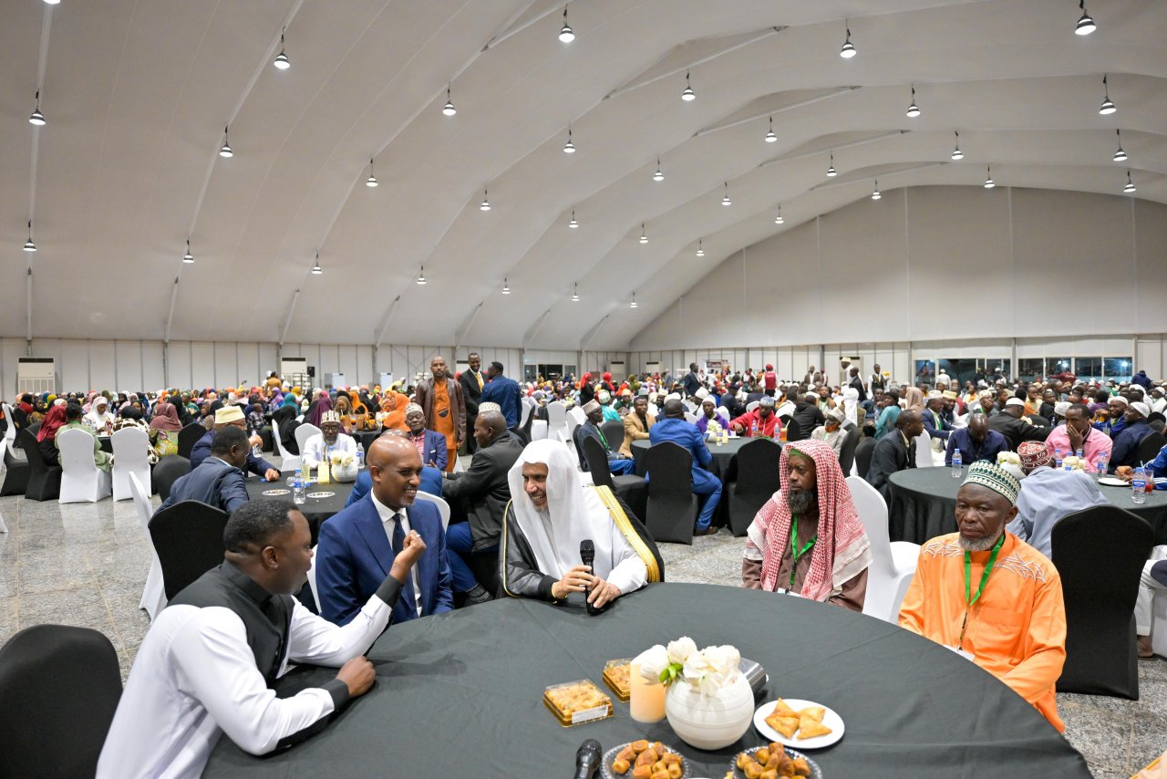 Dr. Al-Issa Attends the Ramadan Iftar of the Muslim Community in Rwanda