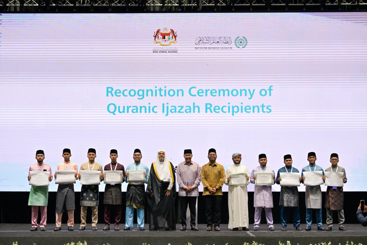 Sekretaris Jenderal Liga Muslim Dunia Meresmikan Pertemuan Keempat Majelis Ulama ASEAN dan Meluncurkan Proyek Bahasa Arab untuk Para Hafiz di Kawasan ASEAN