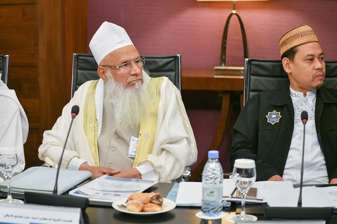Le SG de la Ligue Islamique Mondiale, le Cheikh Dr. Mohamed ALISSA, préside à Makkah la réunion du Conseil Mondial des Grands Récitateurs et inaugure son site d'internet