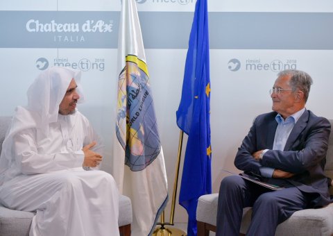 D.Alissa rencontrant en marge du congrès à Rimini sur les ponts entre les civilisations et les peuples, l’ancien Premier Ministre italien