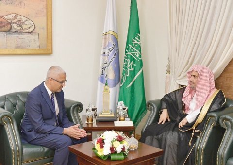 D. Mohammad Alissa avec l’Ambassadeur d’Australie au Royaume d’Arabie Saoudite