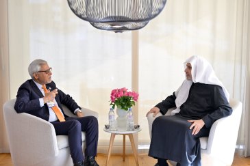 جناب دبیرکل، رئیس انجمن علمای مسلمان، آقای دکتر شیخ محمد العیسی، در محل اقامت خود با دبیرکل اتحادیه بین‌المللی صلیب سرخ و هلال احمر، آقای جاگان شاباگین، دیدار کرد