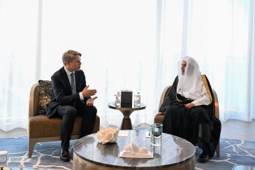 At his residence in Sydney, H.E. Sheikh Dr. Mohammed Al-Issa, Secretary-General, received H.E. Mr. Paul Erickson, National Secretary of the Labor Party