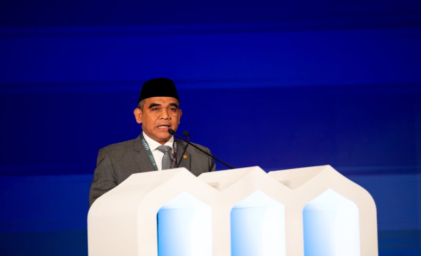 Le Président du Conseil consultatif populaire de la République d’Indonésie, M. Ahmad Muzani, lors de l’inauguration de la deuxième édition de la Conférence ConstruireDesPontsEntreLesÉcoles