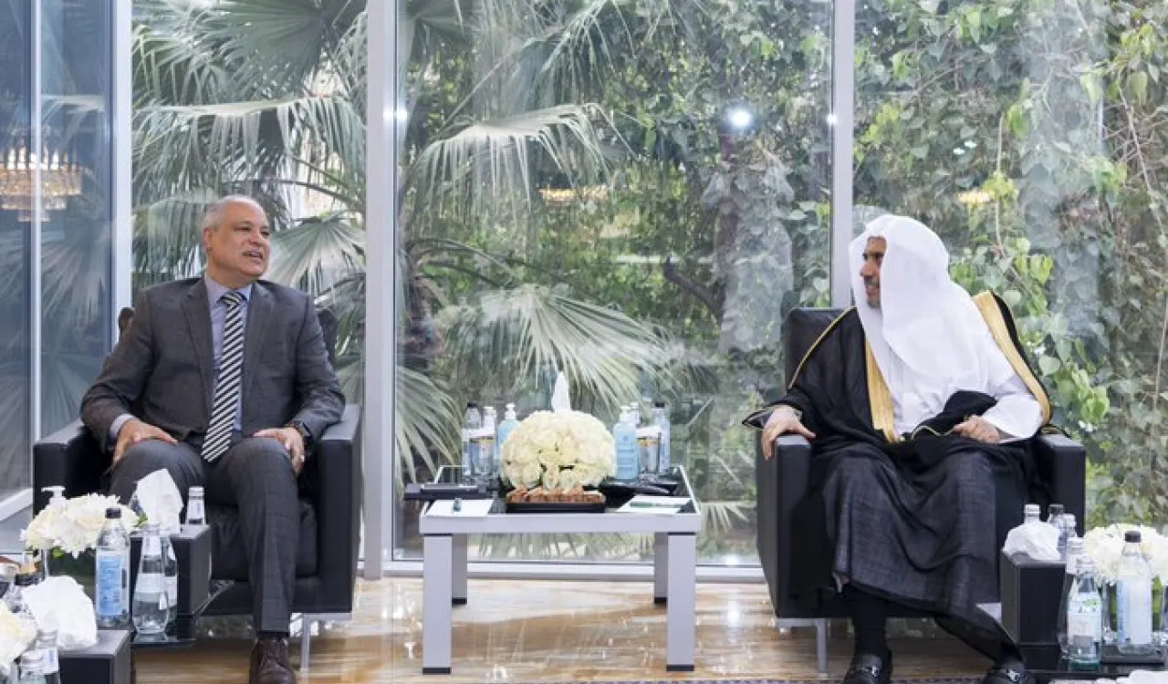 His Excellency Sheikh Dr. Mohammad Al-Issa meets His Excellency the Senior Advisor to the High Commissioner & Representative of the United Nations High Commissioner for Refugees, Mr. Khaled Khalifa