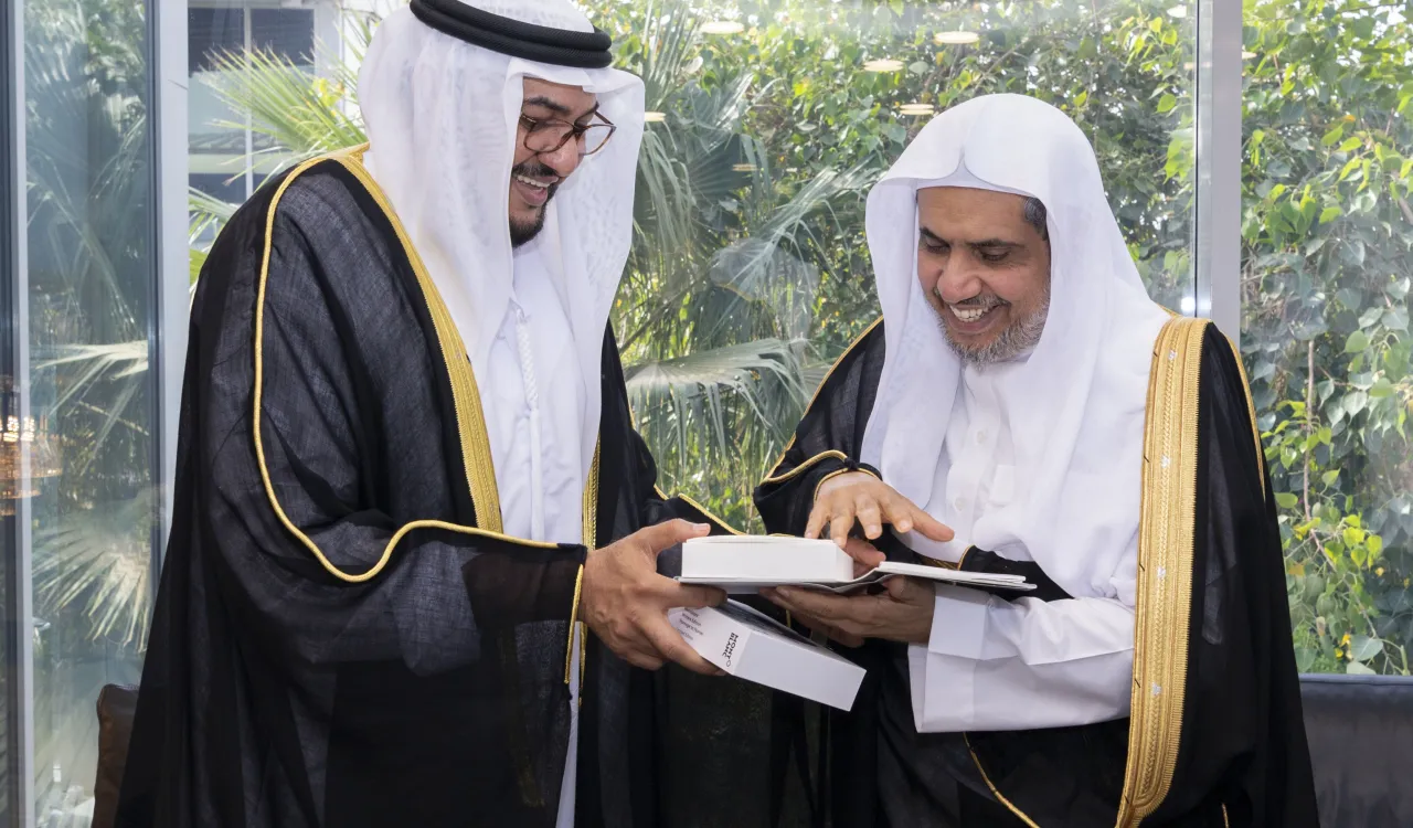 His Excellency Sheikh Dr. Mohammad Al-Issa meets with His Eminence Sheikh Al-Mahfoudh bin Bayyah, Secretary-General of the Abu Dhabi Forum for Peace.