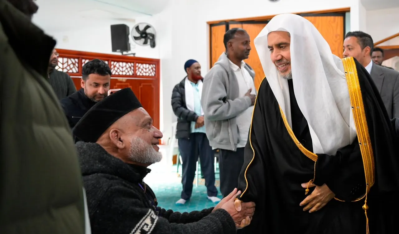 الأمين العام لرابطة العالم الإسلامي يزور مسجد النور في كرايستشيرش النيوزيلندية.. ويعلن تكفّل الرابطة بإعادة بناءه