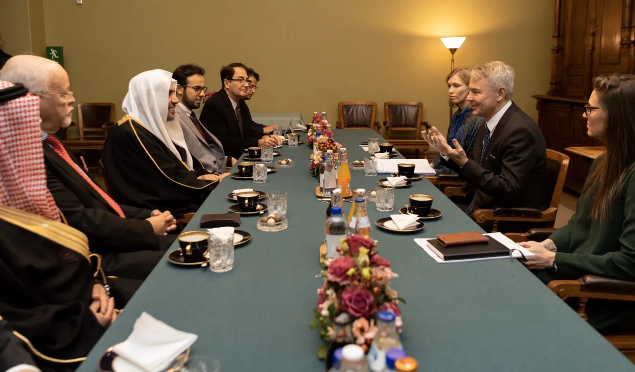 معالي وزير خارجية ⁧‫فنلندا‬⁩ يستضيف معالي الشيخ د ⁧‫محمد العيسى‬⁩ في ⁧‫هلسنكي‬⁩