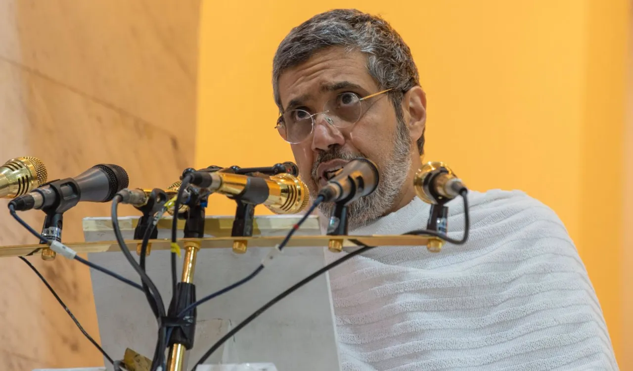 ڈاکٹر محمد العیسی کو نامور اسلامی شخصیات میں سے متعدد کالیں موصول،جس میں  یوم عرفہ کے خطبہ کے مندرجات کو سراہا گیا جس میں امت کے عقیدہ،وحدت، اقدار اورطرز عمل پر توجہ مرکوز کی گئی تھی۔