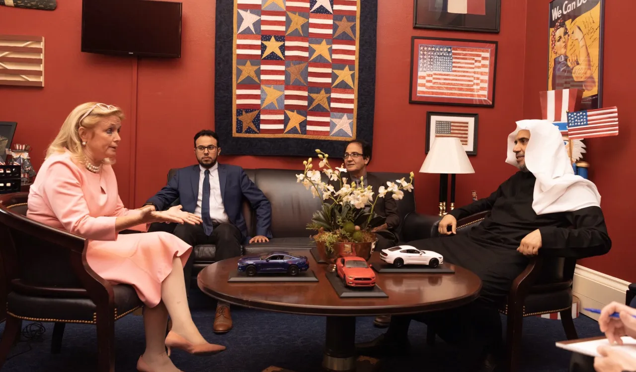 Le D.Mohammad Alissa a rencontré au Congrès américain la représentante du Michigan Mme Daby Danral avec qui il a traité de sujets d’initiative commune.