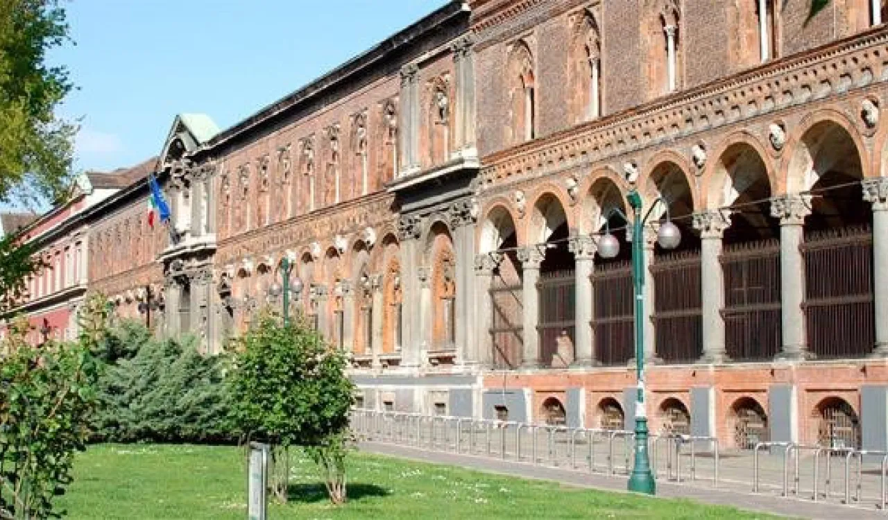 بحضور رئيس الجامعة" يلقي ظهر اليوم بمشيئة الله تعالى الشيخ د محمد العيسى محاضرة بالجامعة الكاثوليكية في إيطاليا