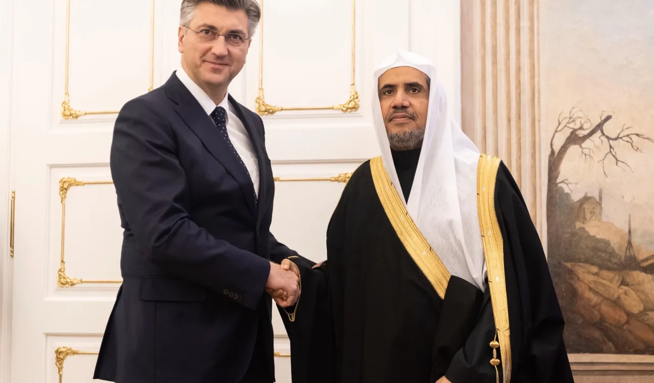 دولة رئيس وزراء كرواتيا يلتقي معالي الشيخ د.محمد العيسى في مقر رئاسة الحكومة