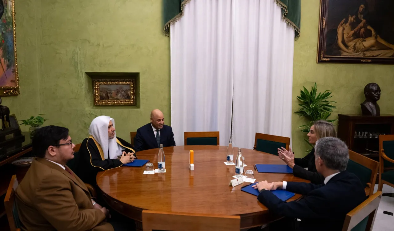 cheikh Mohammed Alissa a rencontré, Mme María Francisca Carazo Villalonga