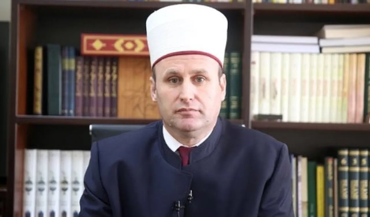 Le Secrétaire général de la Ligue islamique mondiale et président de l’Organisation des savants musulmans cheikh Mohammed Al-Issa, a félicité cheikh Bujar Spahiu, membre du Conseil suprême de la LIM et membre de l'Académie de jurisprudence islamique