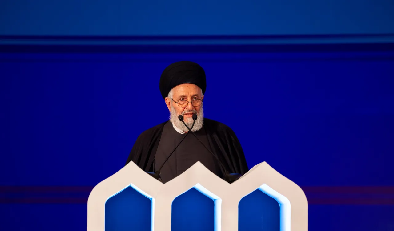 دبیرکل انجمن جهانی فقه اسلامی در کویت، جناب آیت‌الله سید دکتر ابوالقاسم الدیباجی، در دومین دوره کنفرانس ایجاد پل های ارتباطی میان مذاهب اسلامی: