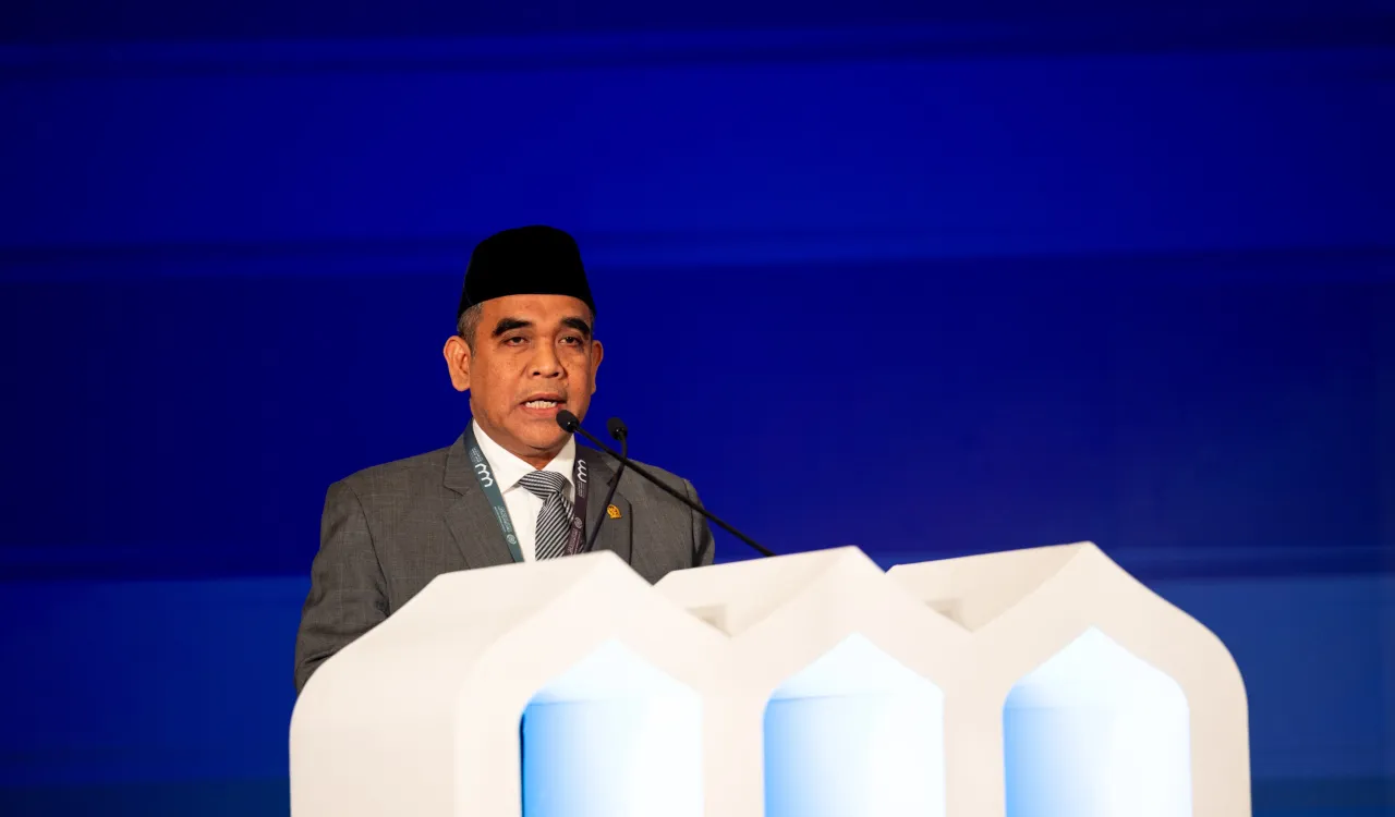 جناب رئیس مجلس شوراهای مردمی جمهوری اندونزی، آقای احمد موزانی، در افتتاحیه دوره دوم کنفرانس ایجاد پل‌های ارتباطی میان مذاهب اسلامی: