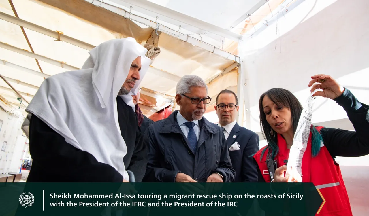His Excellency Sheikh Dr. Mohammed Al-Issa, Secretary-General of the Muslim World League (MWL), met with the president of the International Federation of the Red Cross and Red Crescent Societies, in the presence of the President of the Italian Red Cross
