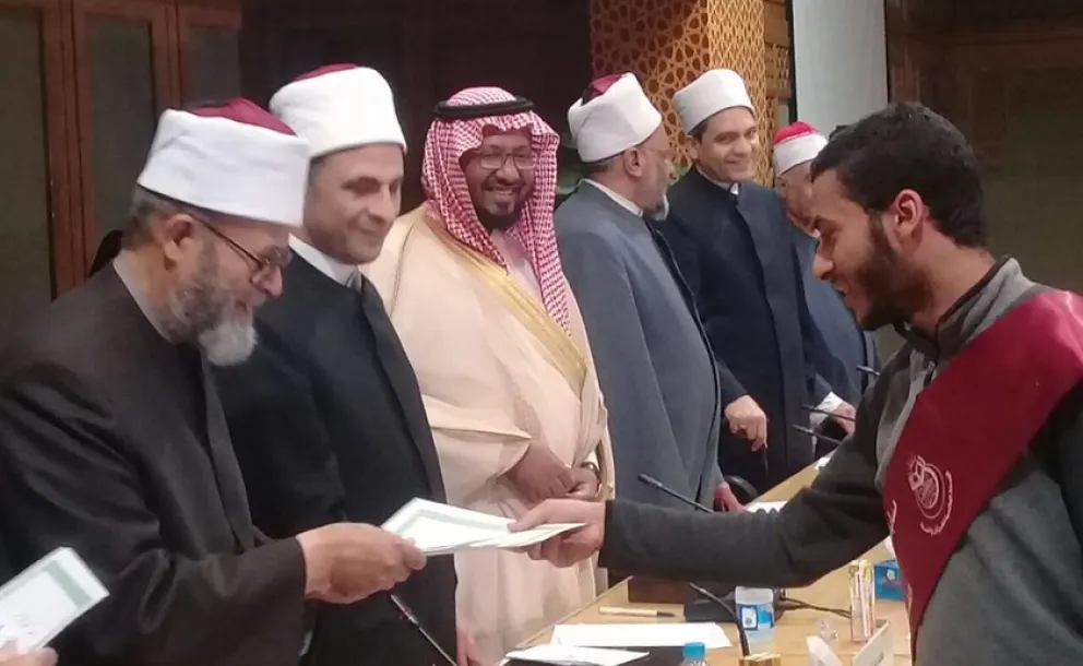 MWL organizes in Egypt via its affiliate Intl. Org. for Holy Qur'an &Immaculate Sunnah a 1000 participant Qur'anic Competition,for selecting 38 male&females Hafiz for final round. Closing Ceremony was attended by Awqaf Ministry's Under Secry,