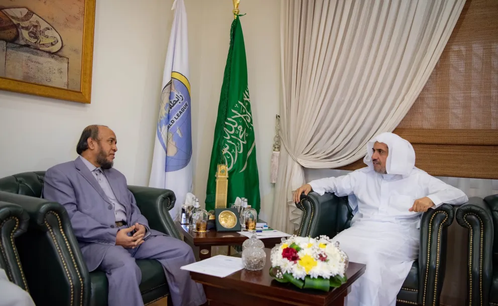 The SG of the MWL Dr. Alissa receives the President of Rohingya Solidarity Organization Mr. Salimullah Abdurrahman