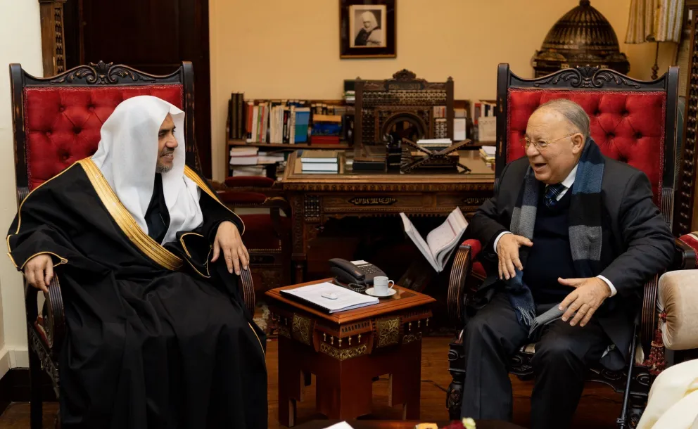 Le président du Conseil français du culte musulman et recteur de la Grande Mosquée Paris D. Dalil Boubakeur a émis un communiqué où il remercie le D.Mohammad Alissa pour ses efforts mondiaux pour présenter la modération de l’Islam et où il présente la Charte Mecque.