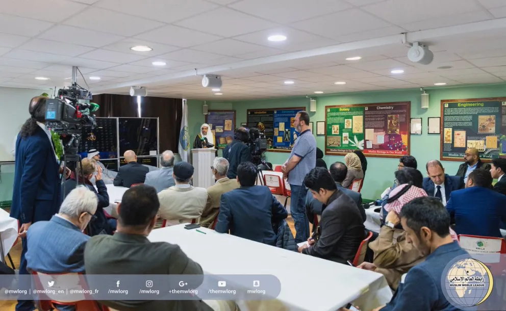 His Excellency the Secretary-General addressing leaders of Muslim intellectuals in London