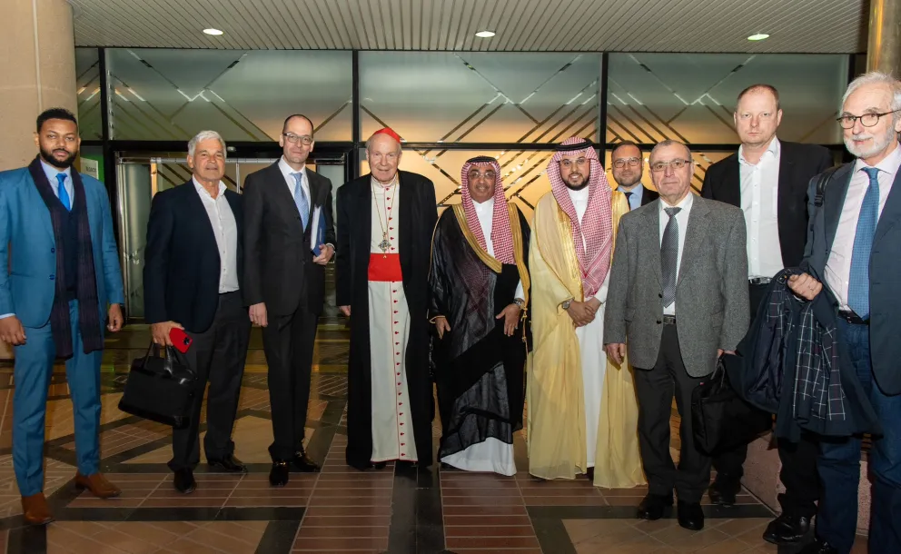 Sur invitation de la LIM, le Cardinal Christophe Schönborn archevêque de Vienne, arrive à Riyad