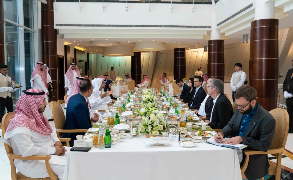 Mohammad Alissa rencontre à Riyad une délégation parlementaire allemande composée de membres de l'Union chrétienne-démocrate d'Allemagne, du Parti social-démocrate d'Allemagne