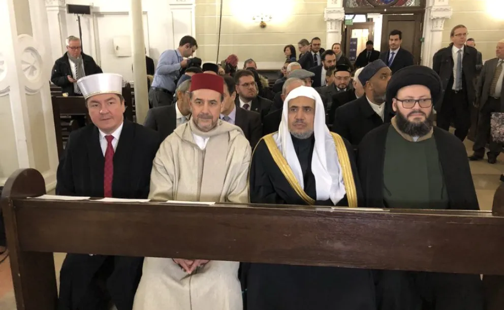 HE Dr. Mohammad Alissa and other Muslim dignitaries attend Kabbalat Shabbat service at Nożyk Synagogue in Warsaw, Poland this afternoon