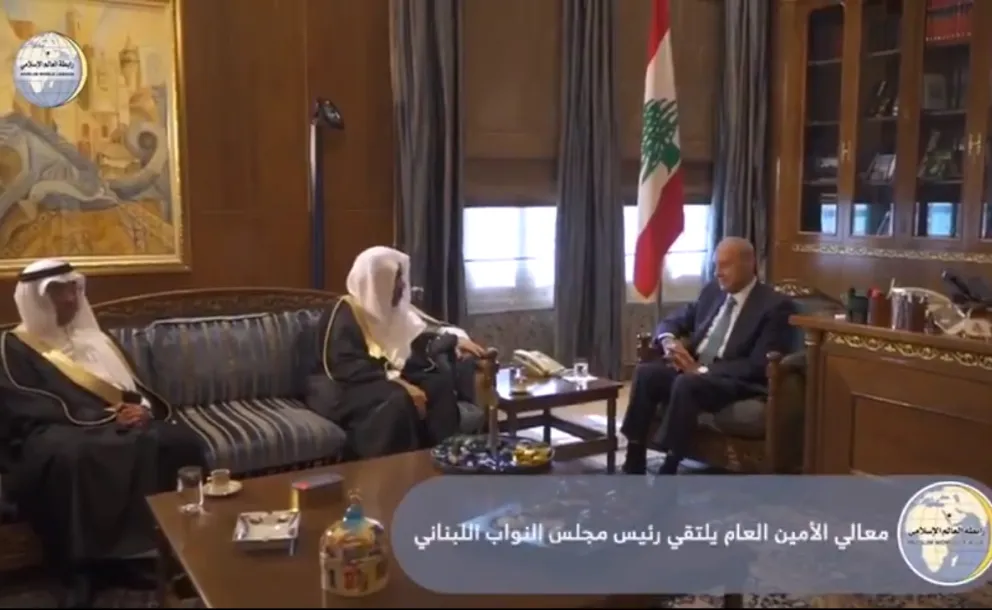 Le Président de la chambre des représentants libanais M. Nabih Berri recevant le SG de la Ligue Islamique Mondiale D.Mohamed Alissa à Beyrouth pour traiter de sujets d’intérêt commun.