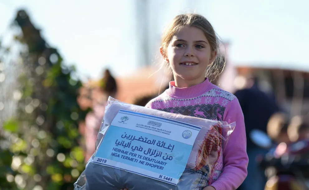 La Charte de LaMecque souligne qu'il est de la plus haute responsabilité des États et des organisations internationales de veiller au bien-être des enfants, à leur santé et éducation. La LIM a parrainé des projets pour soutenir les enfants dans le besoin à travers le monde.