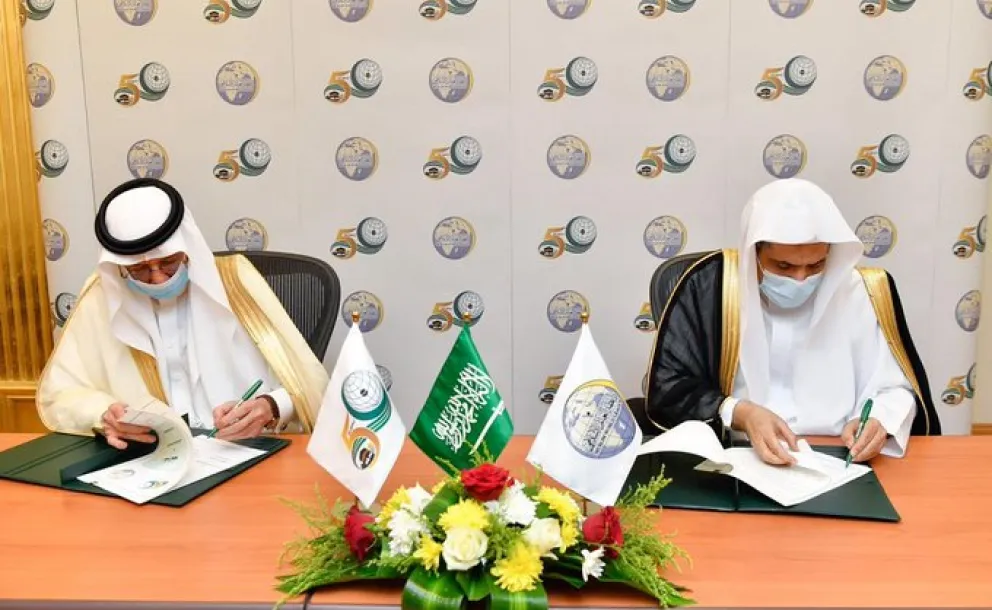 The Secretary General of the Muslim World Leauge HE Dr. Mohammad Alissa signed an agreement with the OIC_OCI