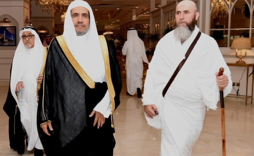 His Excellency the Secretary-General of the Muslim World League Dr. Mohammed Al-Issa, receives the Grand Mufti of the Chechen Republic, Sheikh Salah Mezhiev, at the King Abdulaziz Airport in Jeddah.