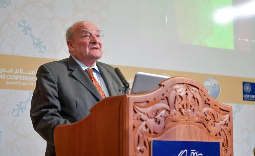 British intellectual and diplomat Alan Munro participates in the conference on the Peace In The Revealed Religions organized by the MWL in Oxford. A number of international intellectual and religious leaders took part in the event.