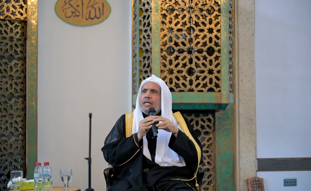 The Islamic Centre in the British capital, London, hosted an extensive meeting between H.E. Sheikh Dr. Mohammed Alissa —Secretary-General of the MWL and Chairman of the Organization of Muslim Scholars—and Islamic leadership figures from across the United Kingdom.