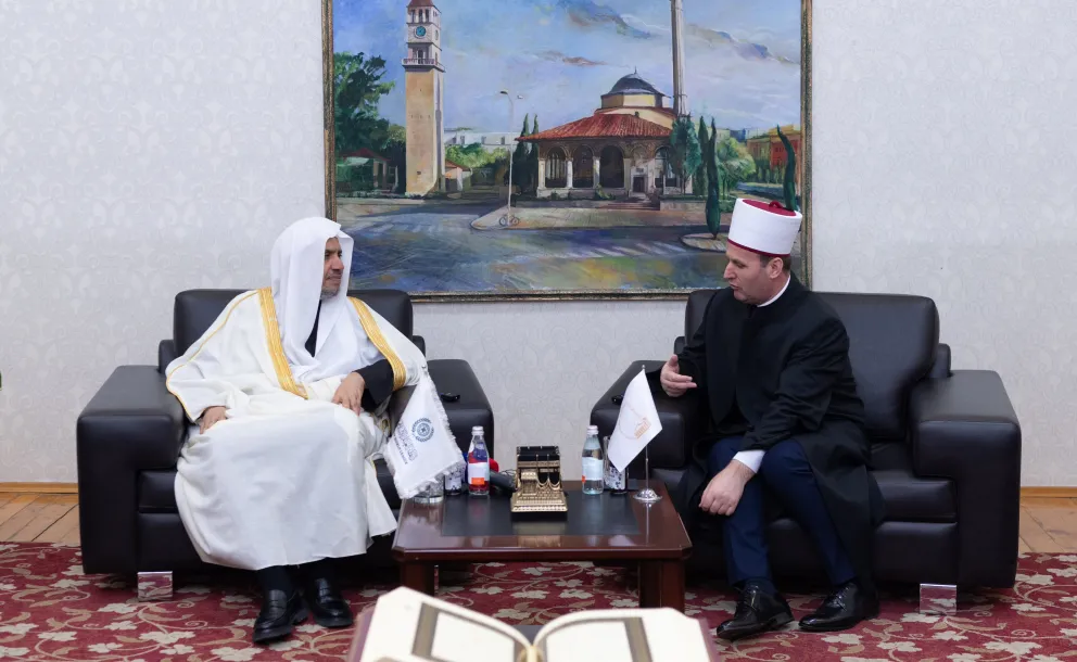 At its headquarters in the capital, Tirana, the Islamic Community of Albania, which encompasses 35 Fatwa Houses, hosted His Excellency Sheikh Dr. Mohammed Al-Issa, Secretary-General of the Muslim World League and Chairman of the Organization of Muslim Scholars