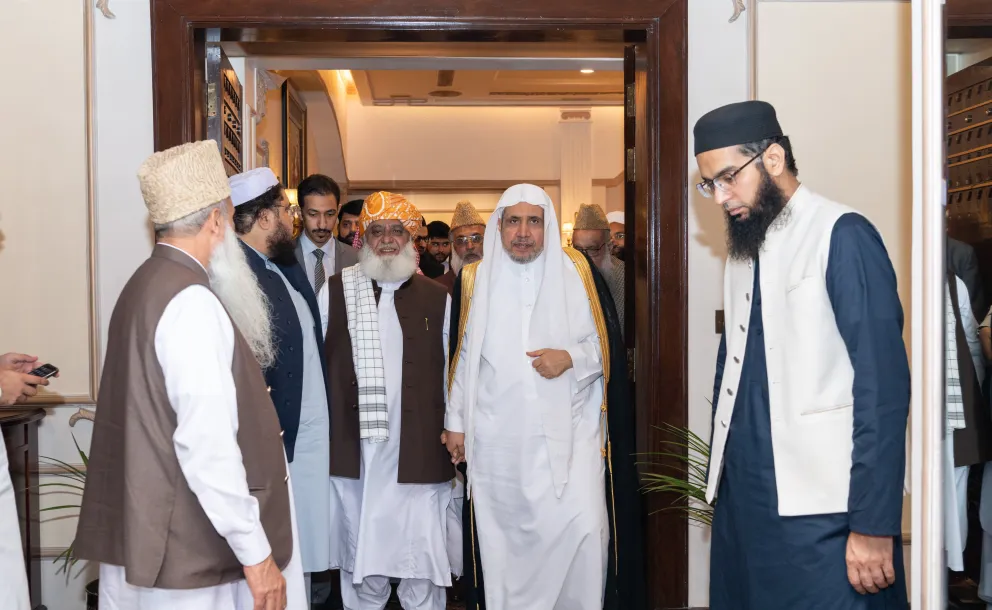 أشاد علماء ⁧‫باكستان‬⁩ في ملتقاهم الأول بإسلام آباد بدور ⁧‫رابطة العالم الإسلامي‬⁩ في نصرة ⁧‫غزة‬⁩ المنكوبة، واصفين ذلك بـ"الموقف الإسلامي التاريخيّ"،