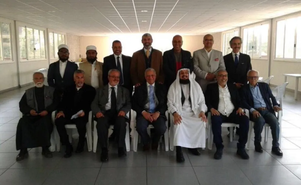 ‏عقد د. عبدالعزيز سرحان مدير مكتب الرابطة بإيطاليا اجتماعه الثاني لقيادات الجالية الإسلامية بُغية استطلاع أُطر الحوار الحضاري للتعايش السلمي