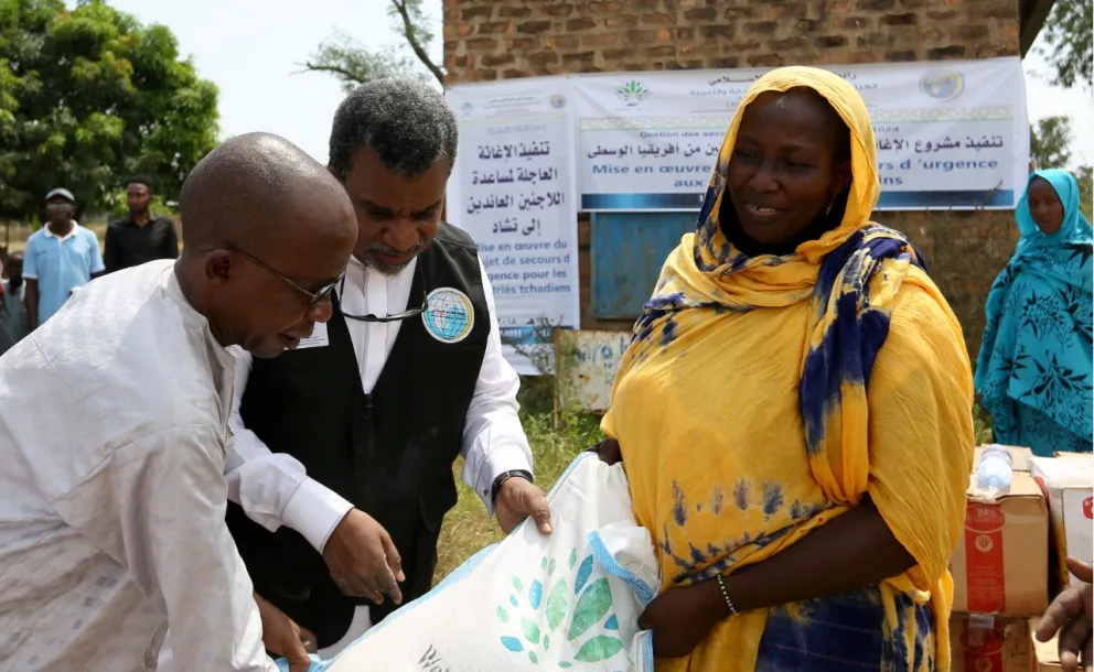 La Ligue Islamique Mondiale a concentré ses efforts dans la lutte contre la pauvreté à travers le monde en fournissant une aide alimentaire et médicale à des milliers de personnes sans considération de leur origine, genre ou religion.