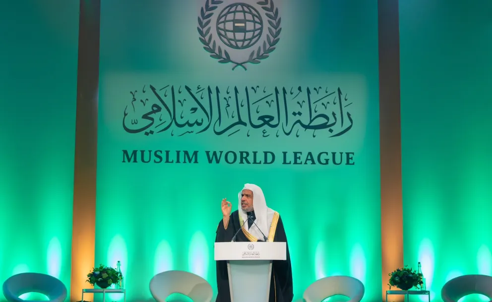 In London, HE Sheikh Dr. Mohammad Alissa , SG of the MWL, inaugurated the 1st conference for Muslim religious leaders