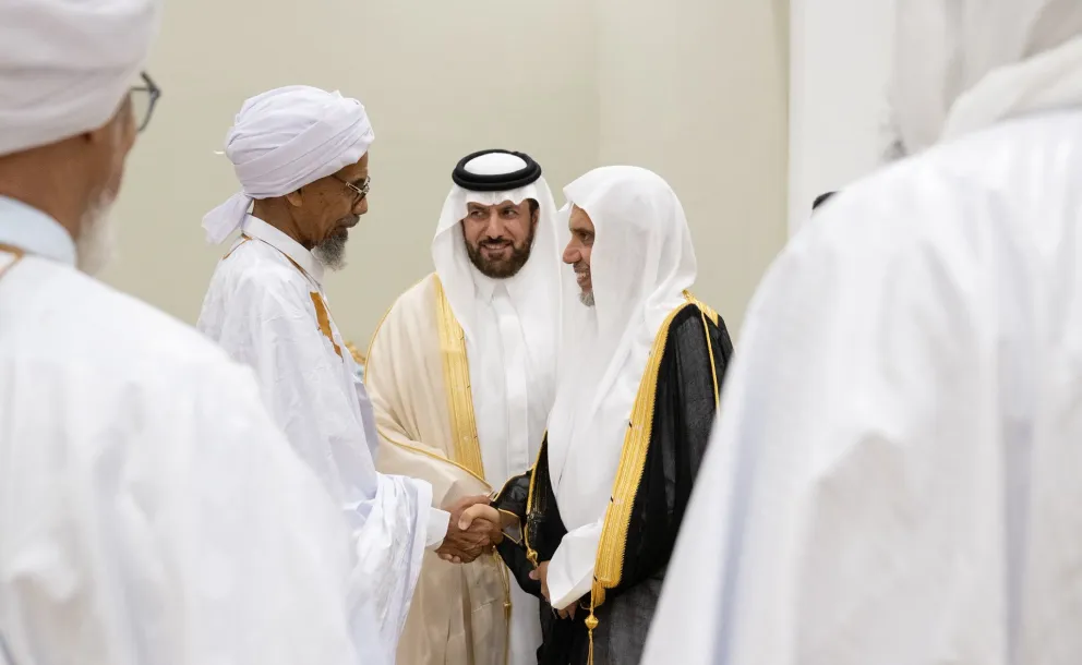 معالي الأمين العام، رئيس هيئة علماء المسلمين، المشرف العام على متاحف السيرة النبوية، فضيلة الشيخ د.محمد العيسى، يصِل إلى العاصمة الموريتانية على رأس وفدٍ من رابطة العالم الإسلامي،