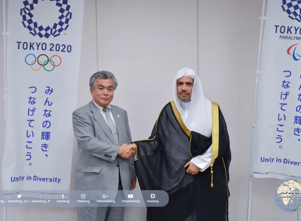 The Muslim World League "exclusively" supervises the handling and preparation activities of HALAL food in Japan